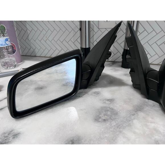 GM OEM Side Mirror Pair LH RH Black Power Non-Heated Fits 08-09 G8 11-13 Caprice - Picture 14 of 16